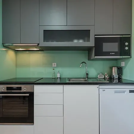 Guestready - Never Say Never *